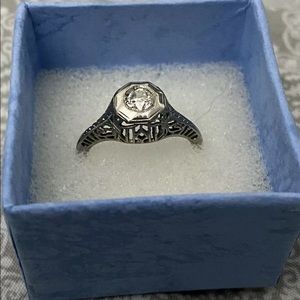 Antique 18k White Gold Diamond Ring (.25ct)